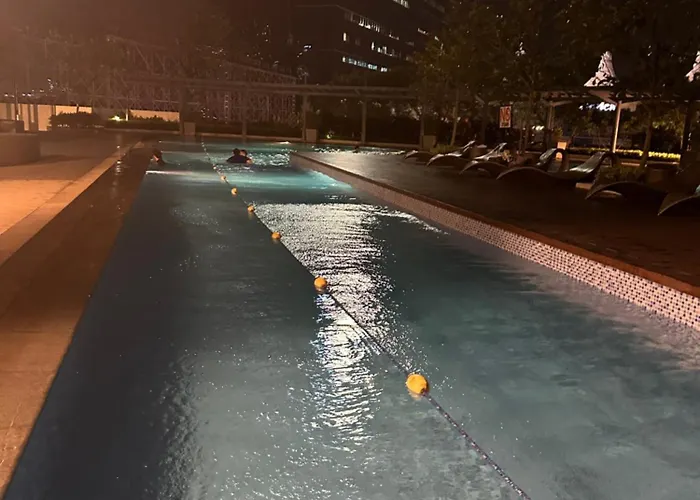 Apartment 2br In Makati- Good For 6! *