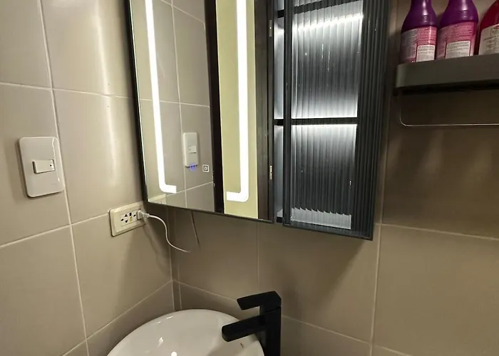 2br In Makati- Good For 6! * Manila